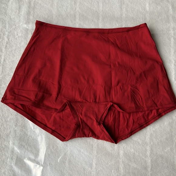 (3) Skims Fits Everybody Boy Shorts - Picture 9 of 16